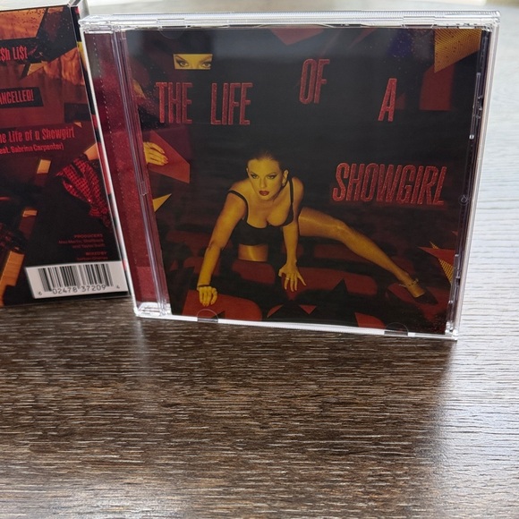 The Life of a Showgirl CD - Red Edition - Picture 5 of 6